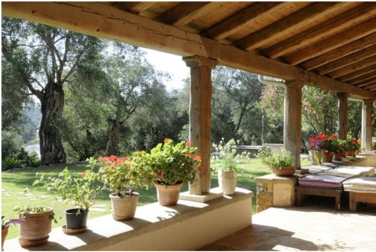 Villa Neranzia Poulades